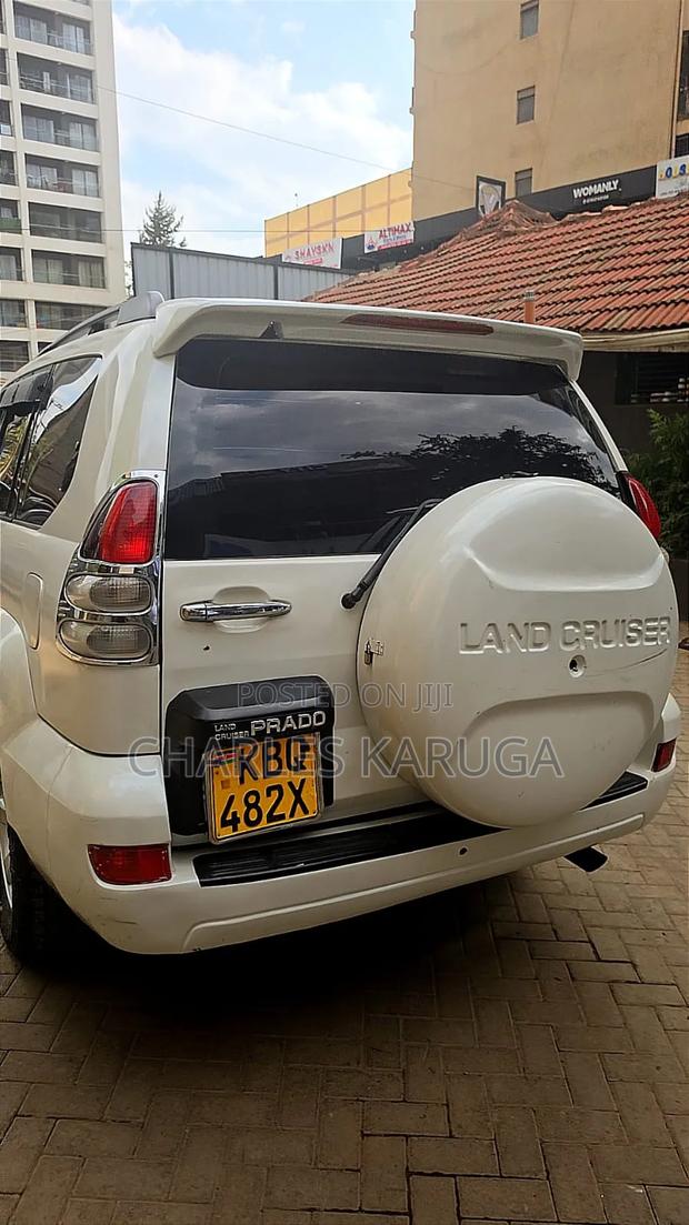 Toyota Land Cruiser Prado 2005 White