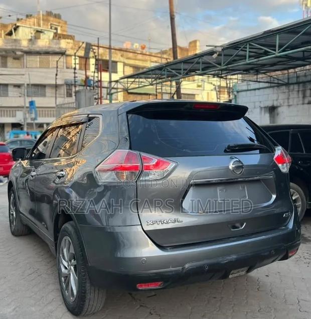 Nissan X-Trail 2.0 Petrol AWD 2017 Gray