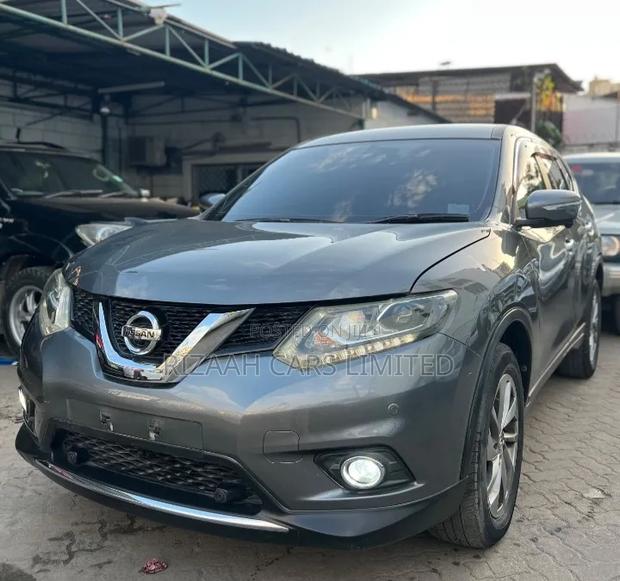 Nissan X-Trail 2.0 Petrol AWD 2017 Gray
