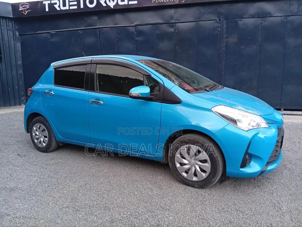 Toyota Vitz 1.0 FWD 5dr 2018 Blue