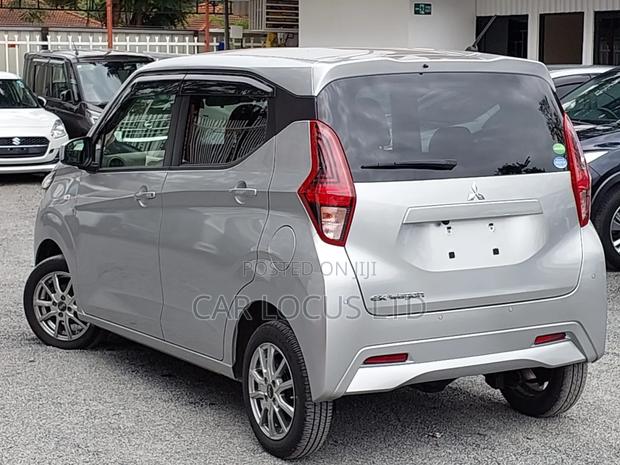 Mitsubishi EK Wagon 660 FWD 2019 Silver
