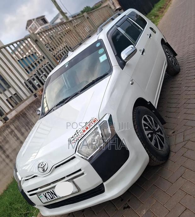 Toyota Succeed SV Premium 2016 White