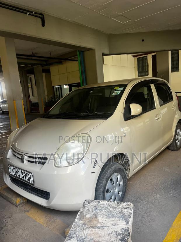 Toyota Passo 1.0 FWD 2014 Beige