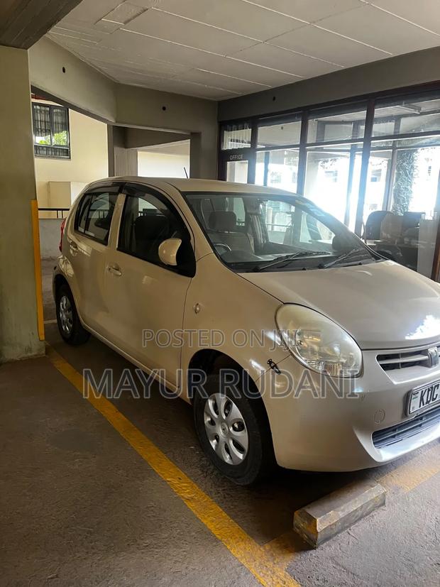 Toyota Passo 1.0 FWD 2014 Beige