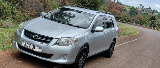 Toyota Corolla Fielder 2012 Silver