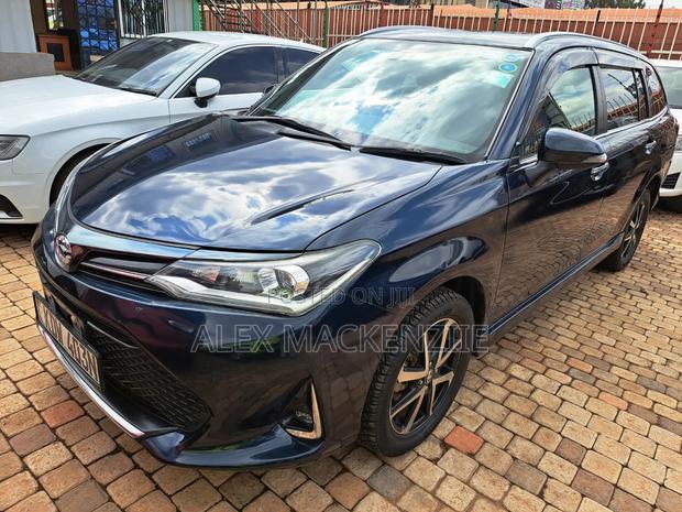 Toyota Corolla Fielder 2018 Black