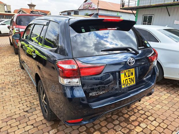Toyota Corolla Fielder 2018 Black