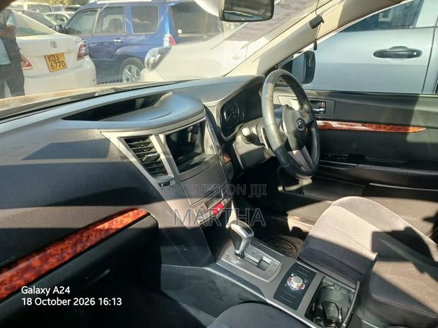Subaru Outback 2012 Black