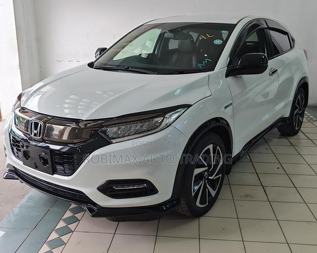 Honda Vezel 2019 White