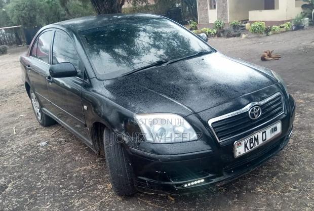 Toyota Avensis 2004 Matt Black