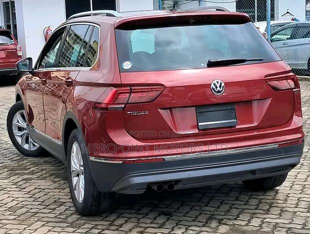 Volkswagen Tiguan 2019 Red