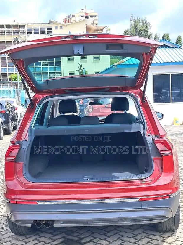 Volkswagen Tiguan 2019 Red