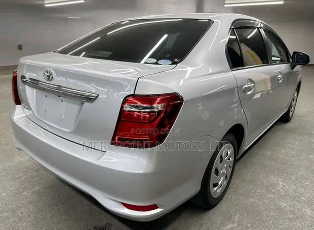 Toyota Axio 2020 Silver