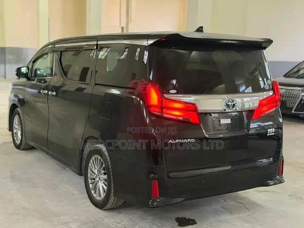 Toyota Alphard 2019 Matt Black