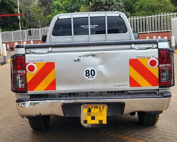 Toyota Hilux 2.5 D-4D SRX 2012 Gray