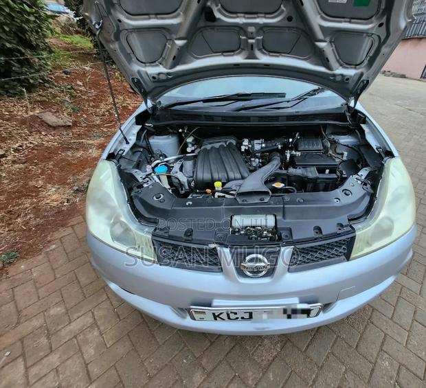 Nissan Wingroad 2009 Silver