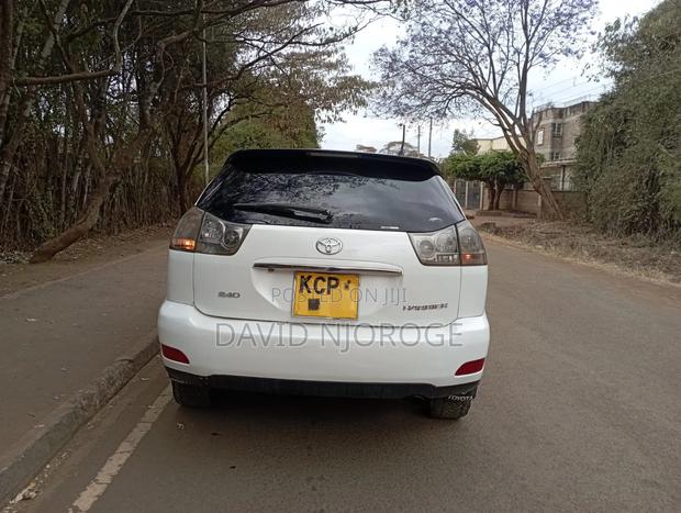Toyota Harrier 2.4 2010 White