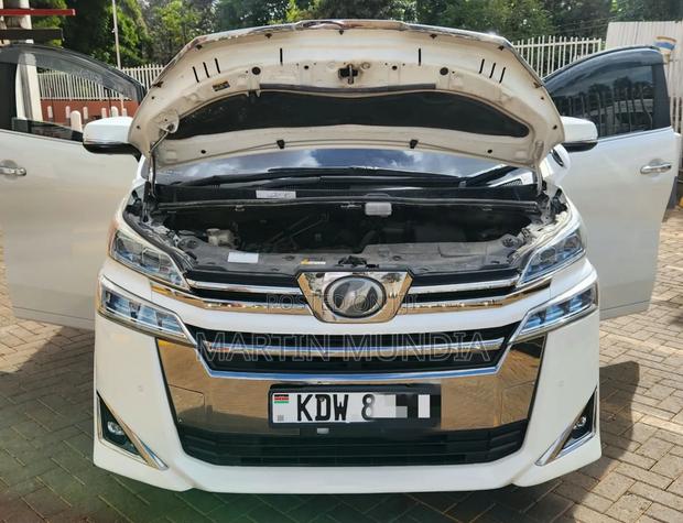 Toyota Vellfire 2.5 Z G Edition 2018 White