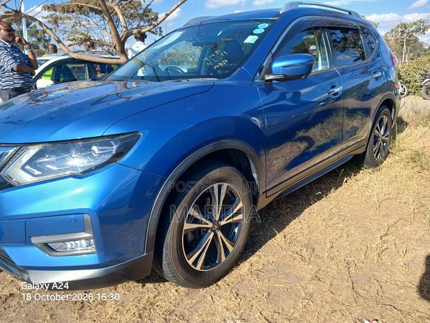 Nissan X-Trail 2.0 Petrol AWD 2019 Blue