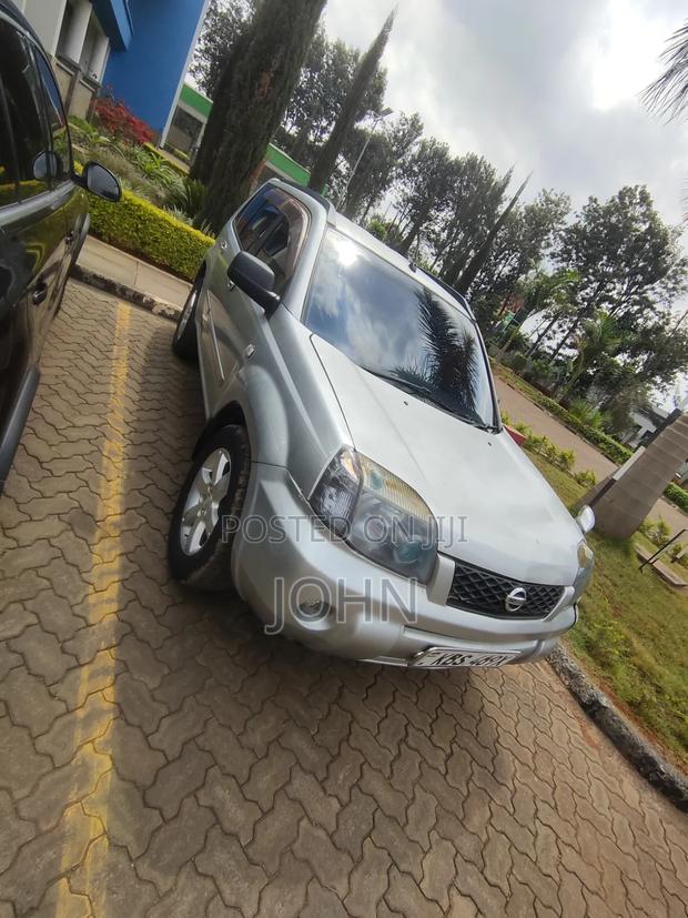 Nissan X-Trail 2005 Gray