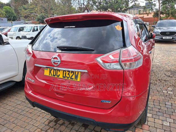 Nissan X-Trail 2014 Red