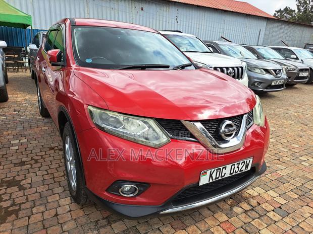 Nissan X-Trail 2014 Red