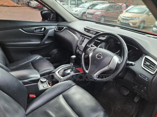 Nissan X-Trail 2014 Red