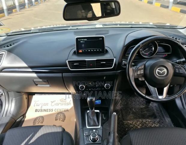 Mazda Axela SV Premium 2014 Gray