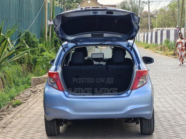 Toyota Vitz 1.3 FWD 5dr 2013 Blue