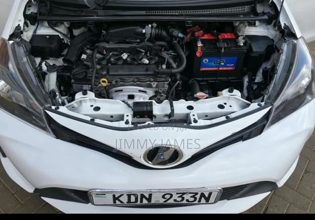 Toyota Vitz 2016 White