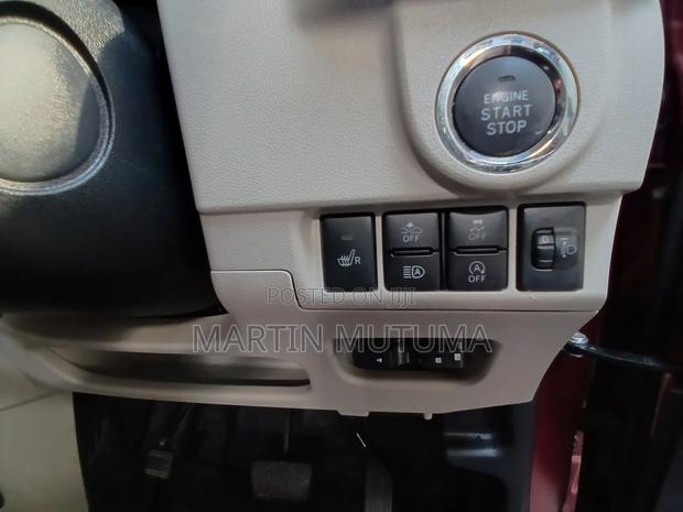 Daihatsu Move 2019 Red