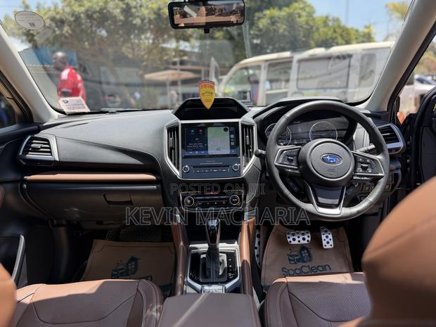 Subaru Forester Premium AWD 2019 Gray