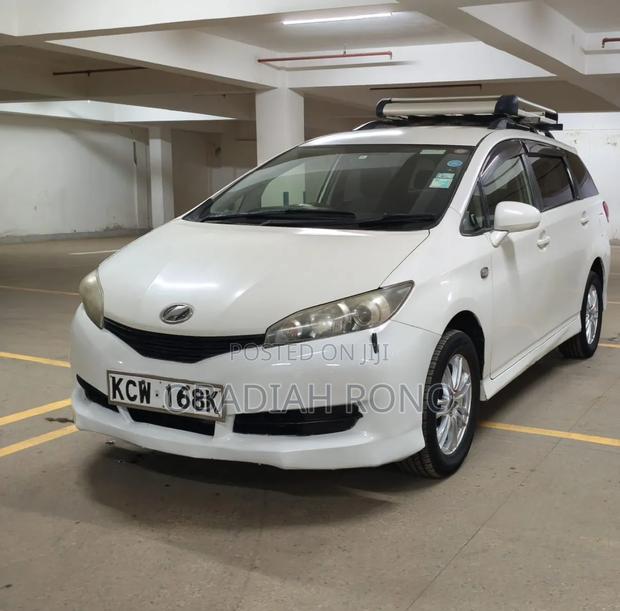 Toyota Wish 2013 White