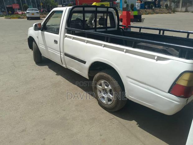 Foton Sup 2011 White