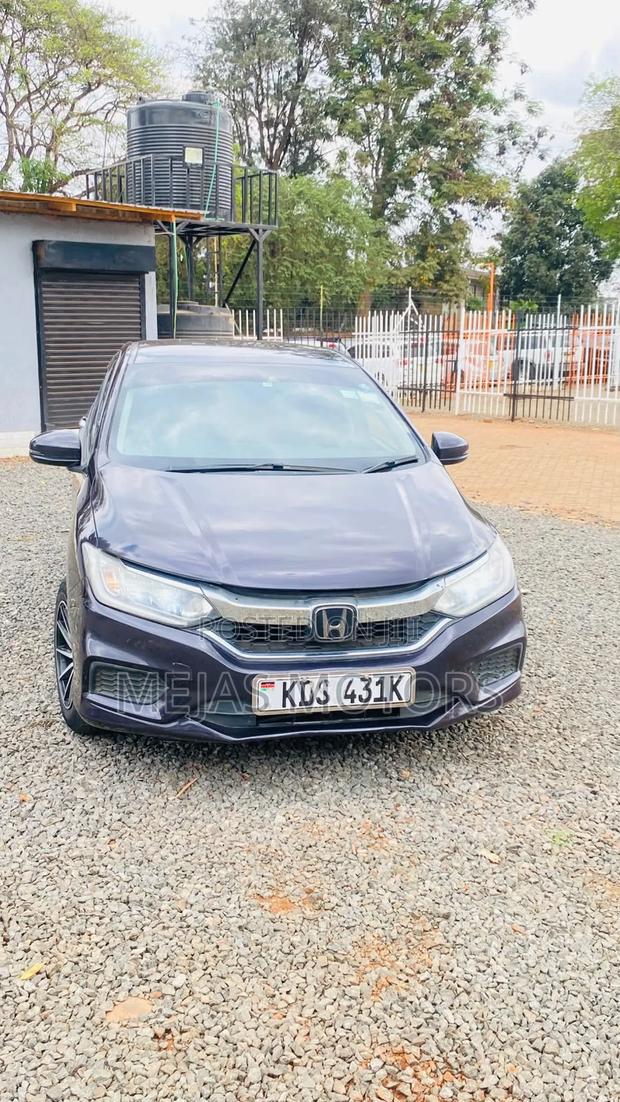 Honda Grace 2017 Blue