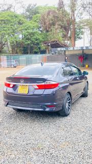 Honda Grace 2017 Blue for sale