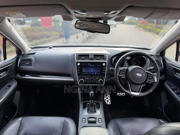 Subaru Outback 2019 White