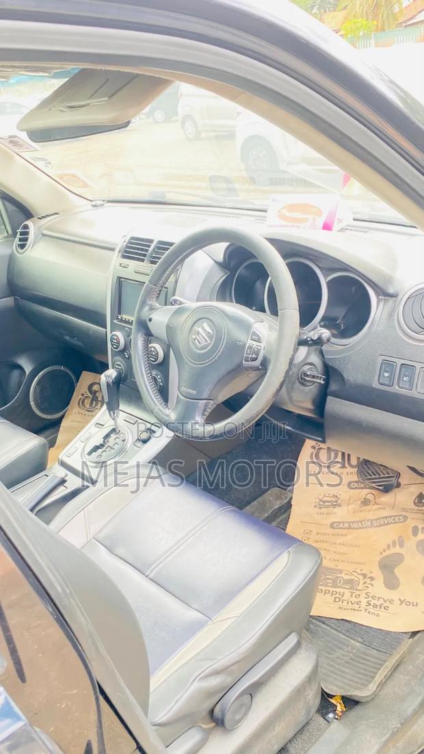 Suzuki Escudo 2009 Black