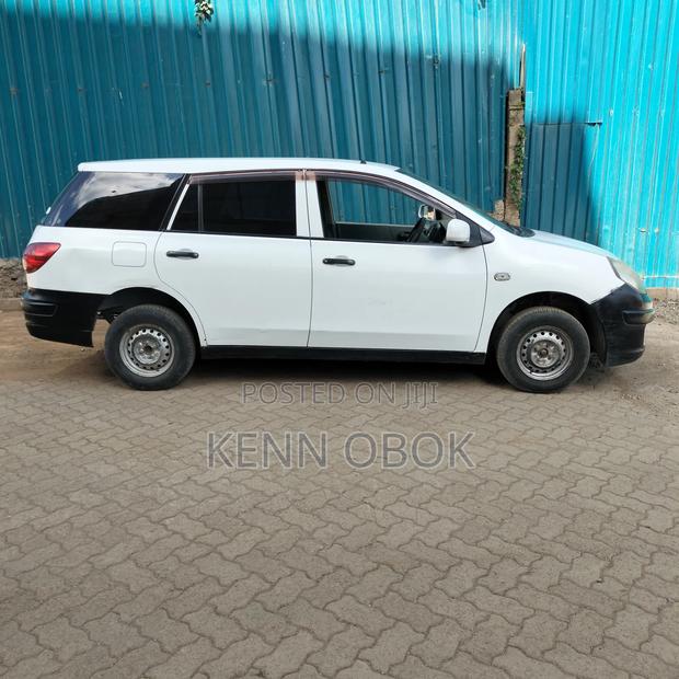 Nissan Advan 2012 White