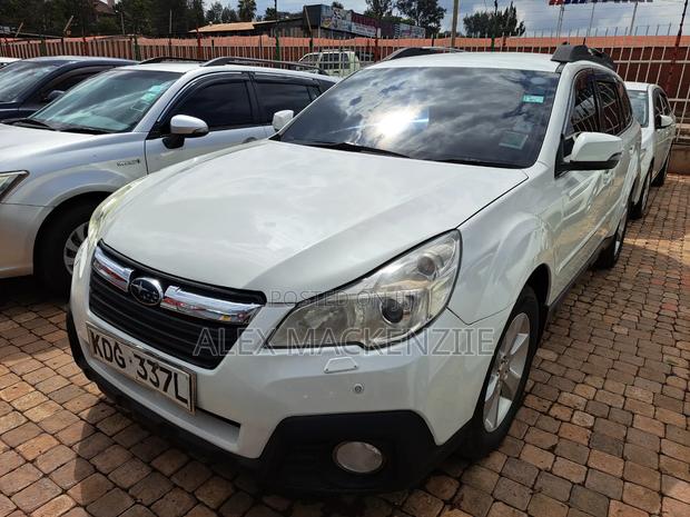 Subaru Outback 2015 White