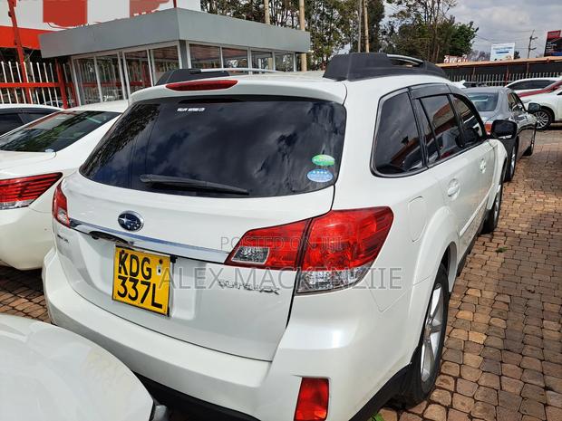 Subaru Outback 2015 White