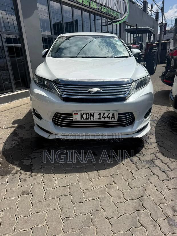Toyota Harrier 2015 White