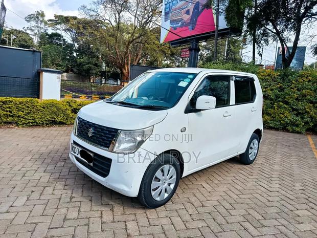 Suzuki Wagon R 660 Petrol FWD 2015 White