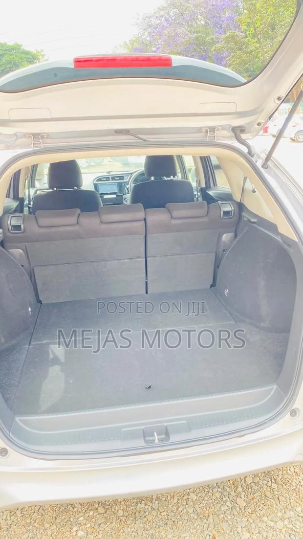 Honda Fit Shuttle 2019 Silver