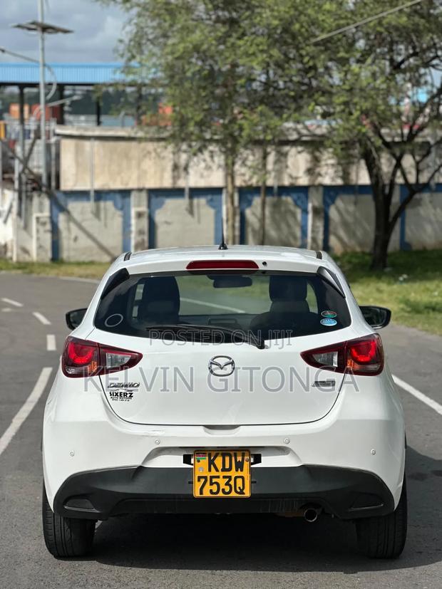 Mazda Demio 2018 White
