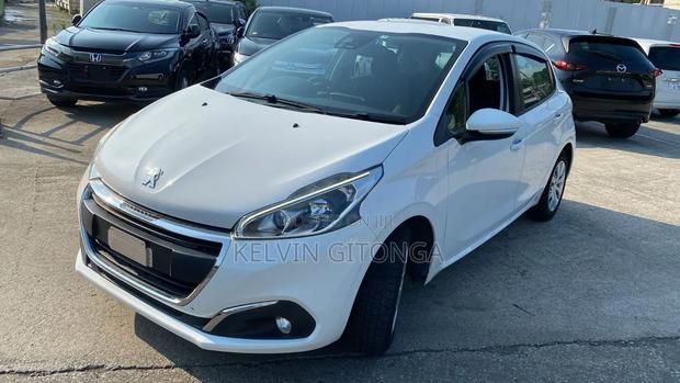 Peugeot 208 2020 White