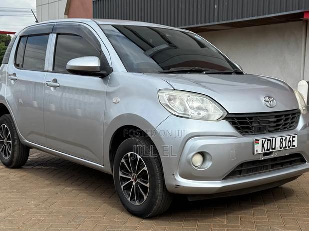 Toyota Passo 1.0 AWD 2019 Silver