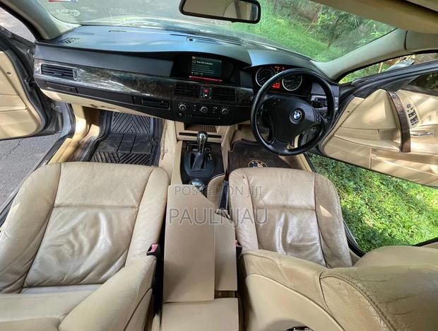 BMW 520i 2004