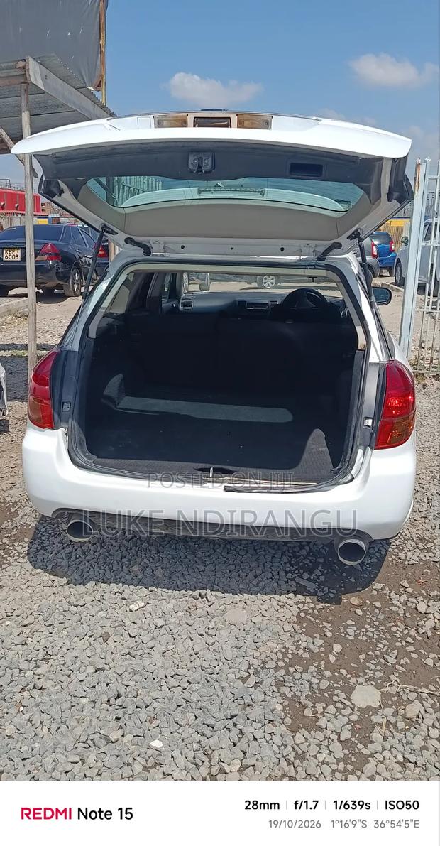 Subaru Outback 2005 White