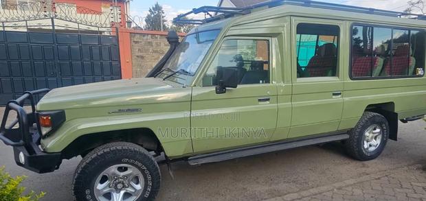 Toyota Land Cruiser 2006 Green
